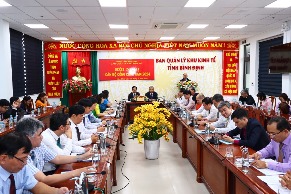 Ban Quản lý Khu kinh tế tổ chức Hội nghị cán bộ, công chức và phát động thi đua năm 2024