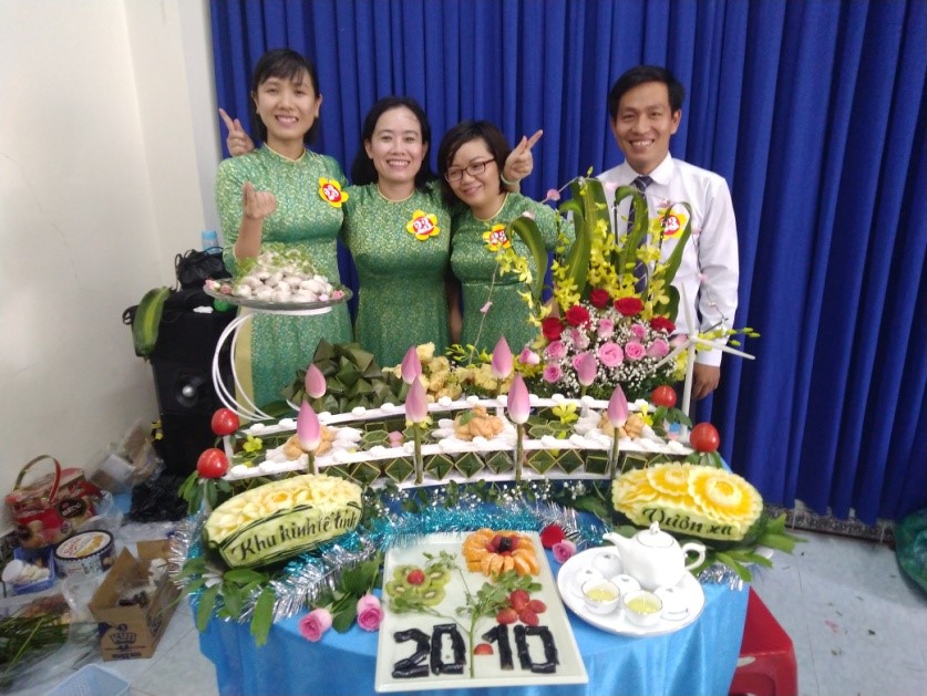 Hội thi "Cắm hoa nghệ thuật và Trưng bày mâm bánh truyền thống" năm 2019